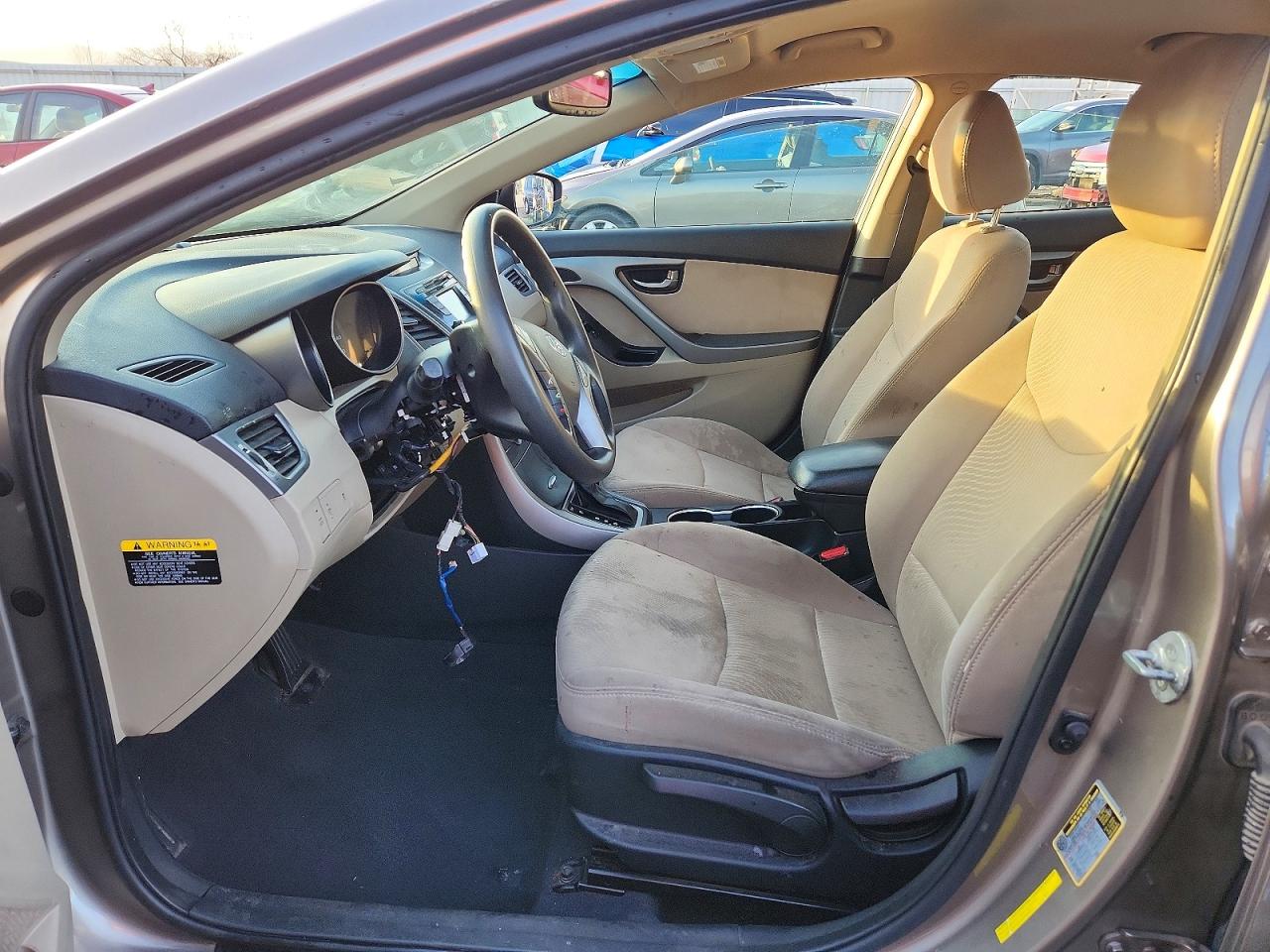 2016 HYUNDAI ELANTRA SE photo 7