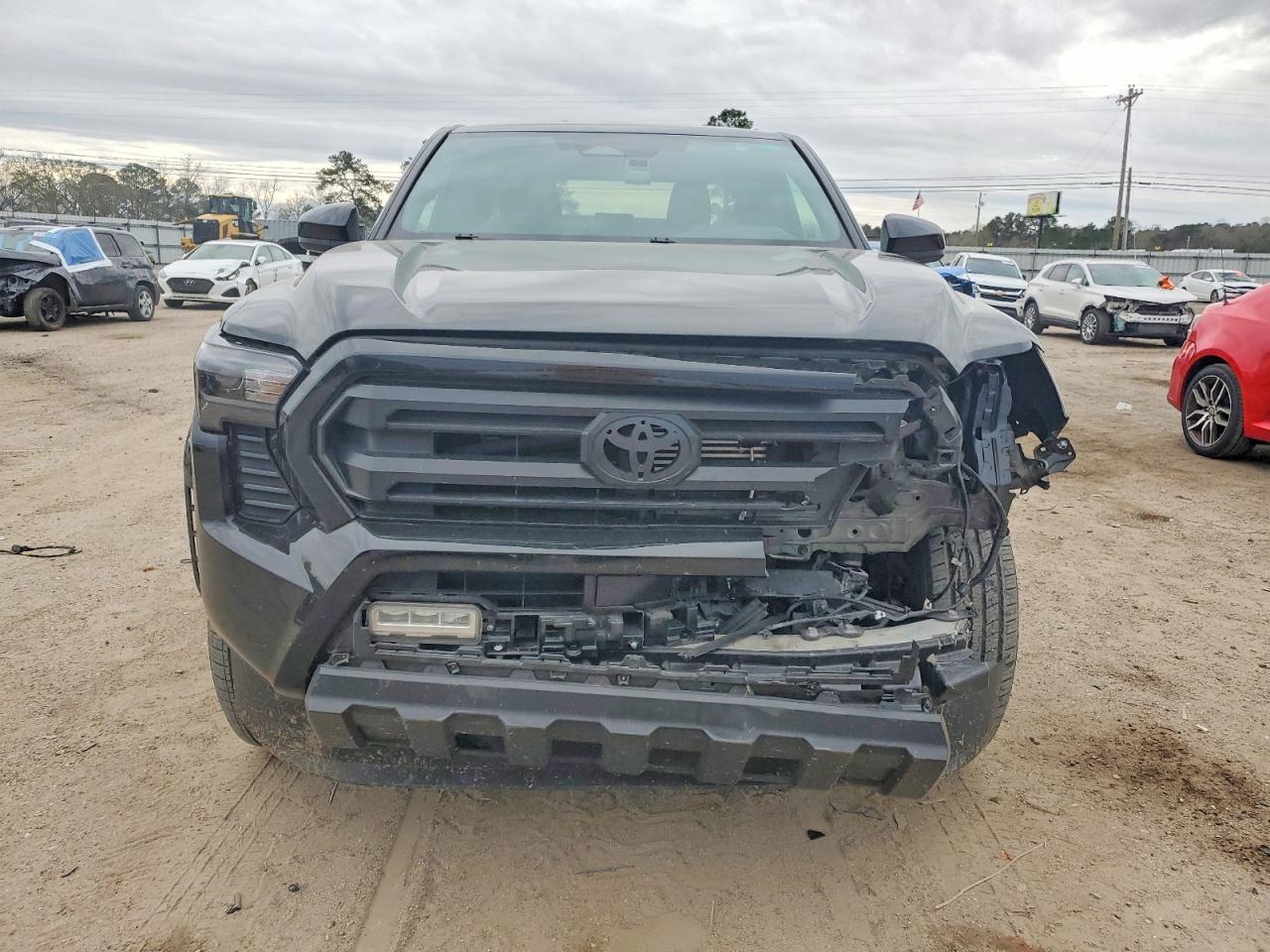 2024 TOYOTA TACOMA DOUBLE CAB photo 13
