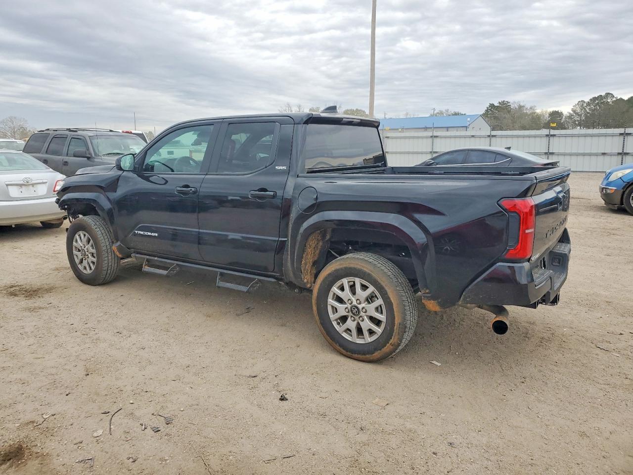 2024 TOYOTA TACOMA DOUBLE CAB photo 4