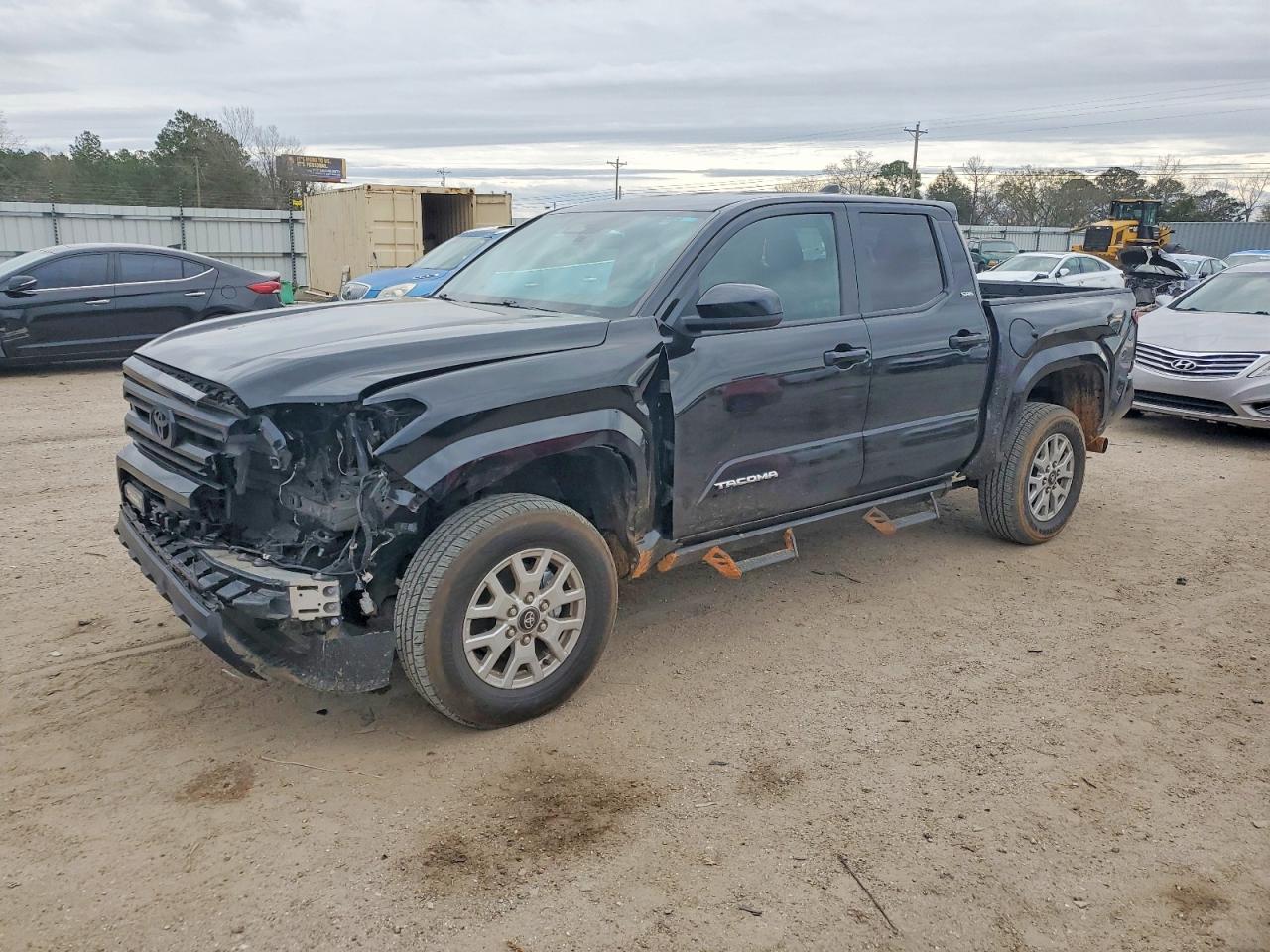 2024 TOYOTA TACOMA DOUBLE CAB photo 2