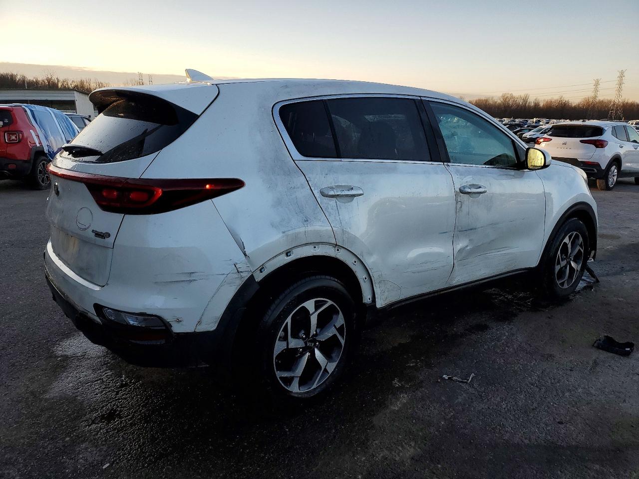 2021 KIA SPORTAGE LX photo 5