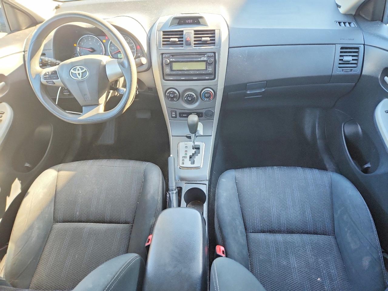 2012 TOYOTA COROLLA S photo 8