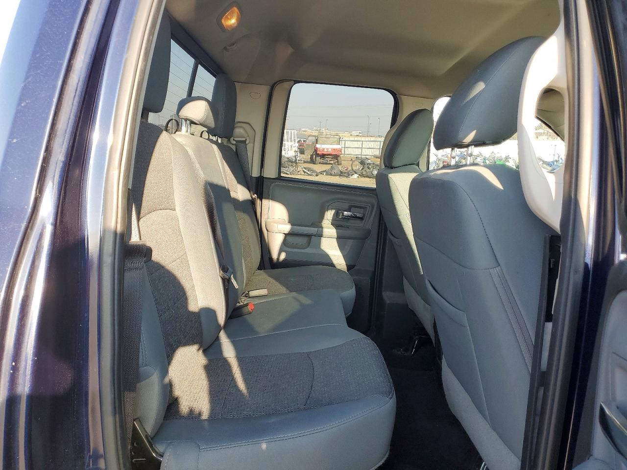 2018 RAM 1500 SLT photo 28