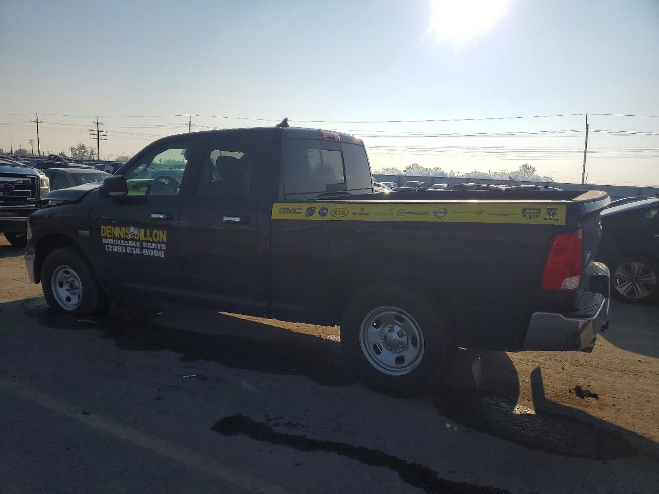 2018 RAM 1500 SLT photo 4