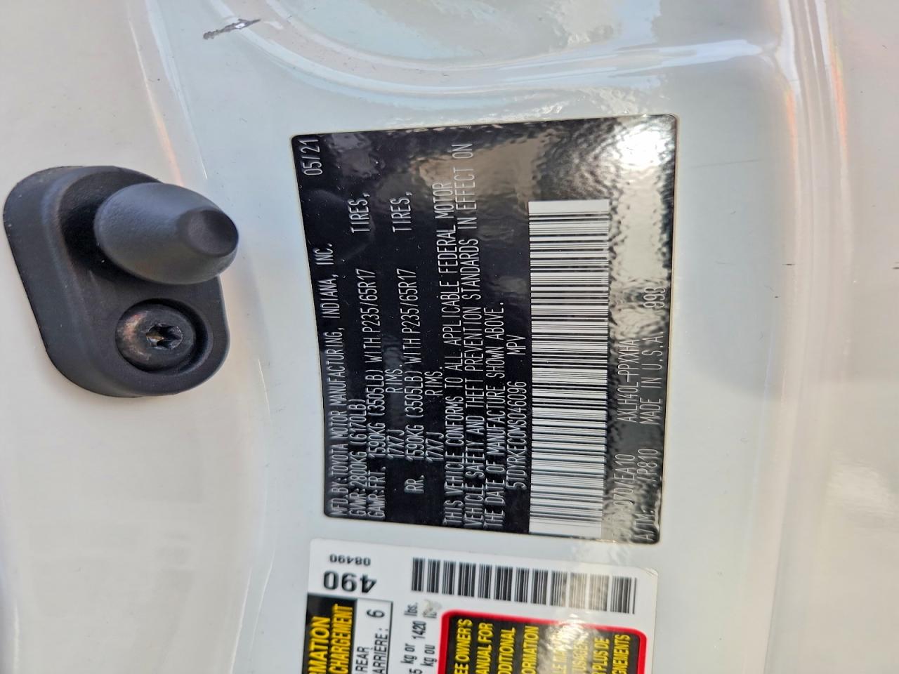 2021 TOYOTA SIENNA photo 25