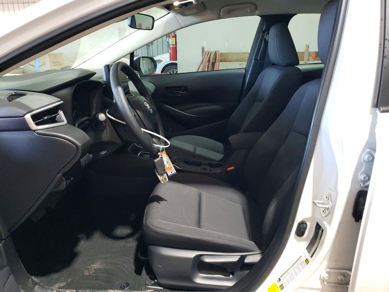 2024 TOYOTA COROLLA LE photo 19
