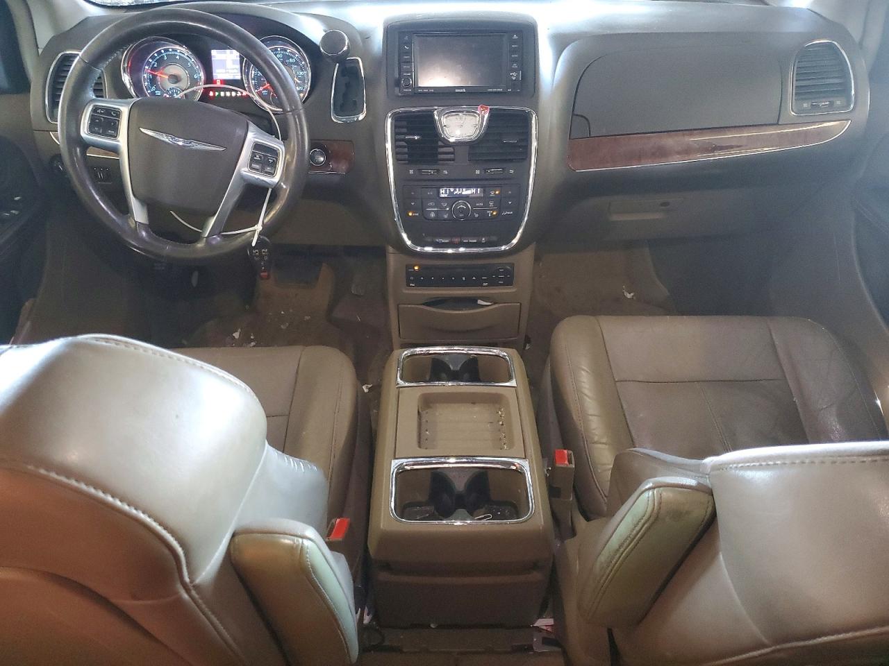 2011 CHRYSLER TOWN & COUNTRY LIMITED photo 22