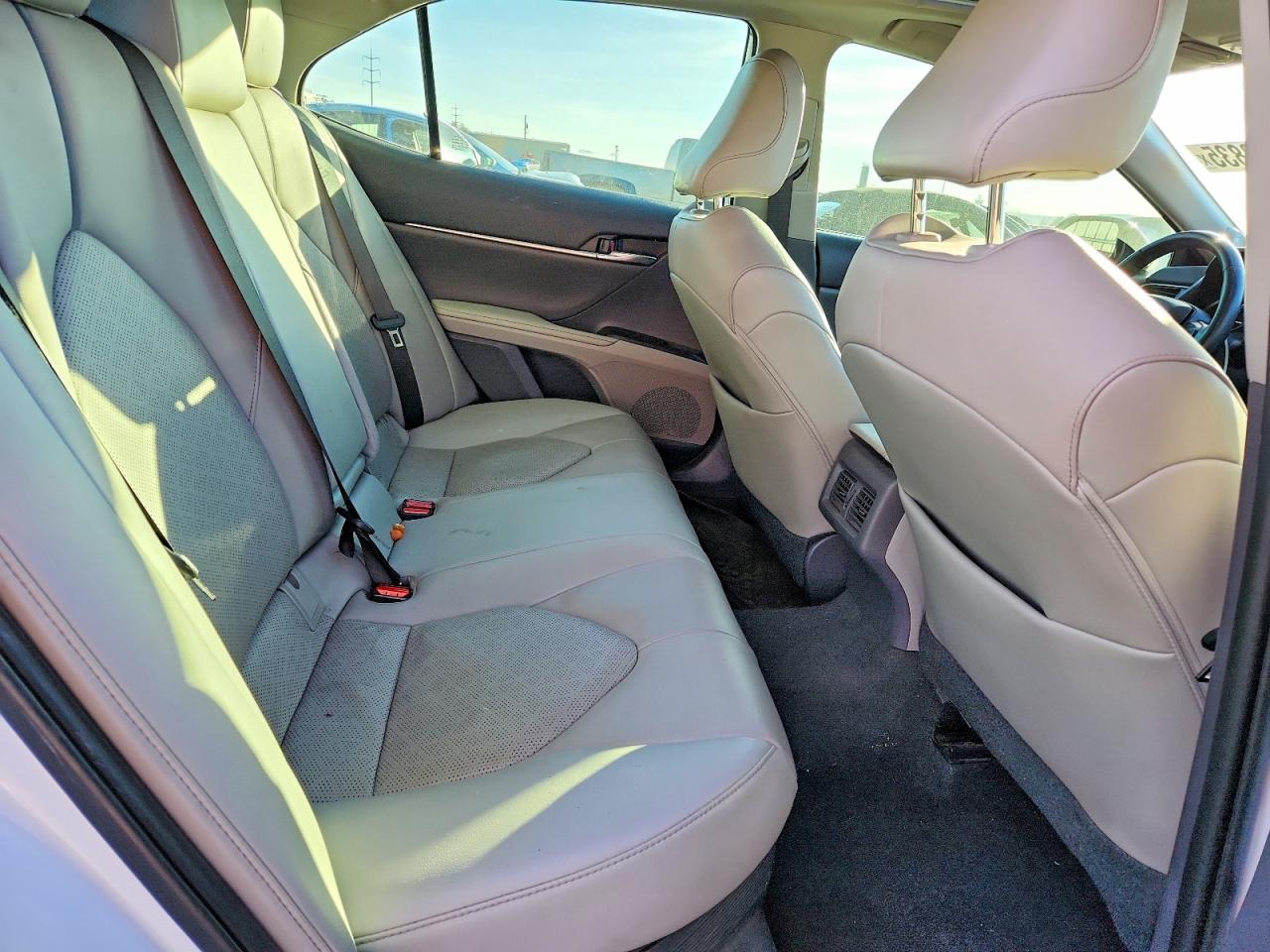 2021 TOYOTA CAMRY XSE photo 10