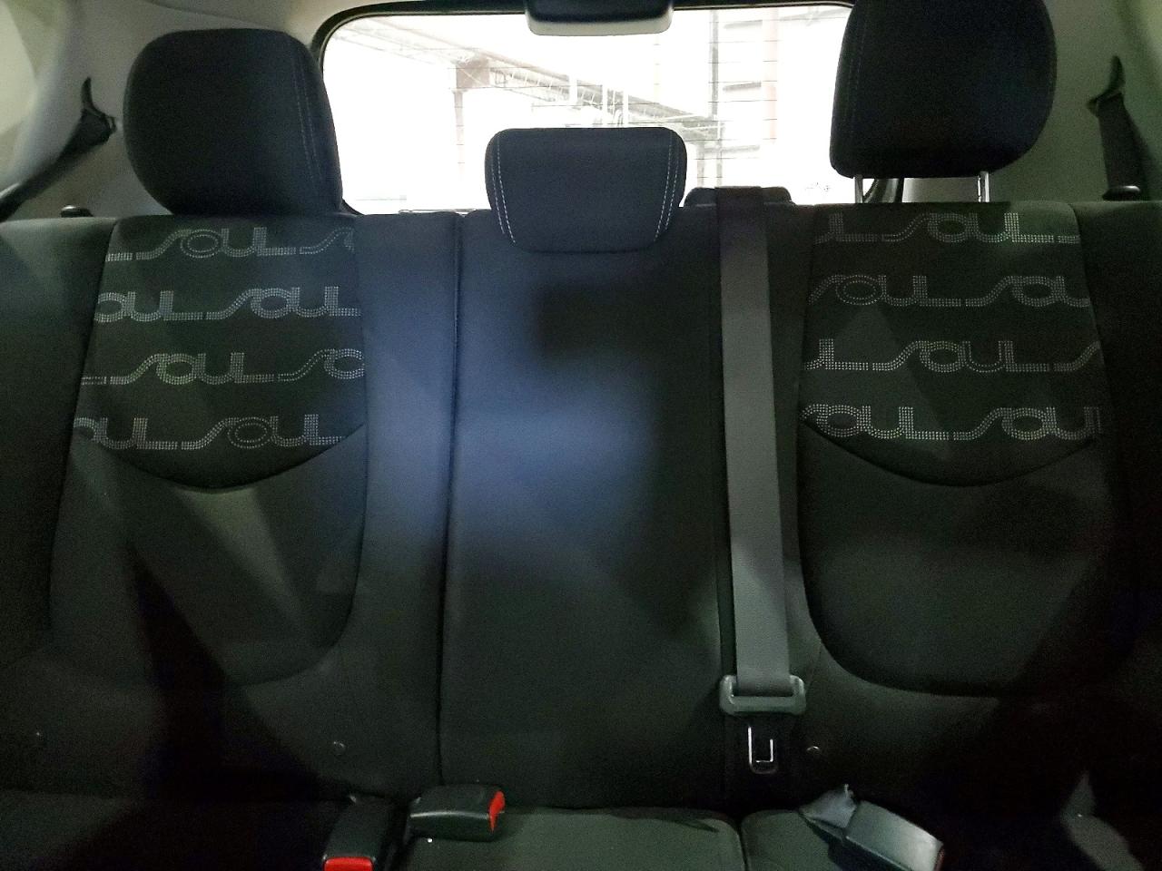 2013 KIA SOUL + photo 10