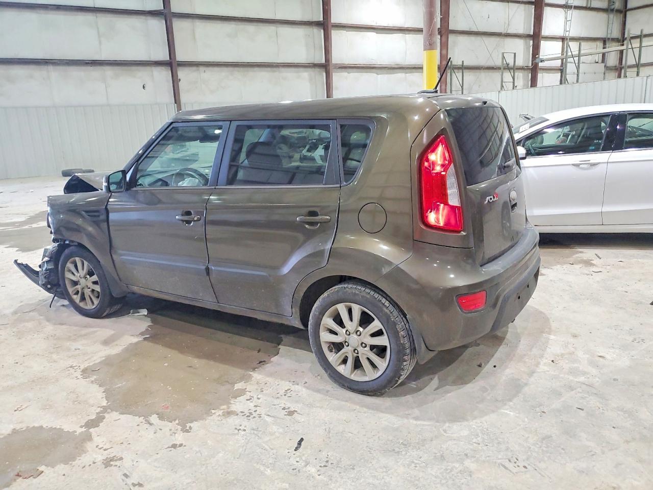 2013 KIA SOUL + photo 2