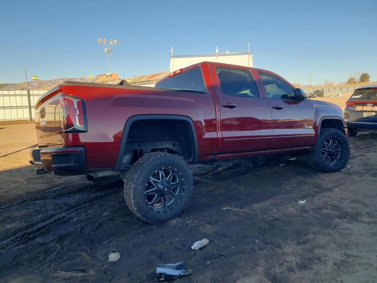 2017 GMC SIERRA K1500 SLT photo 3