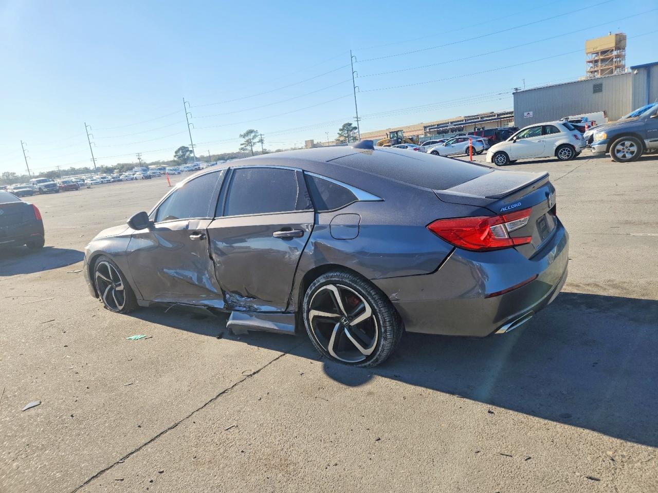 2018 HONDA ACCORD SPORT photo 2