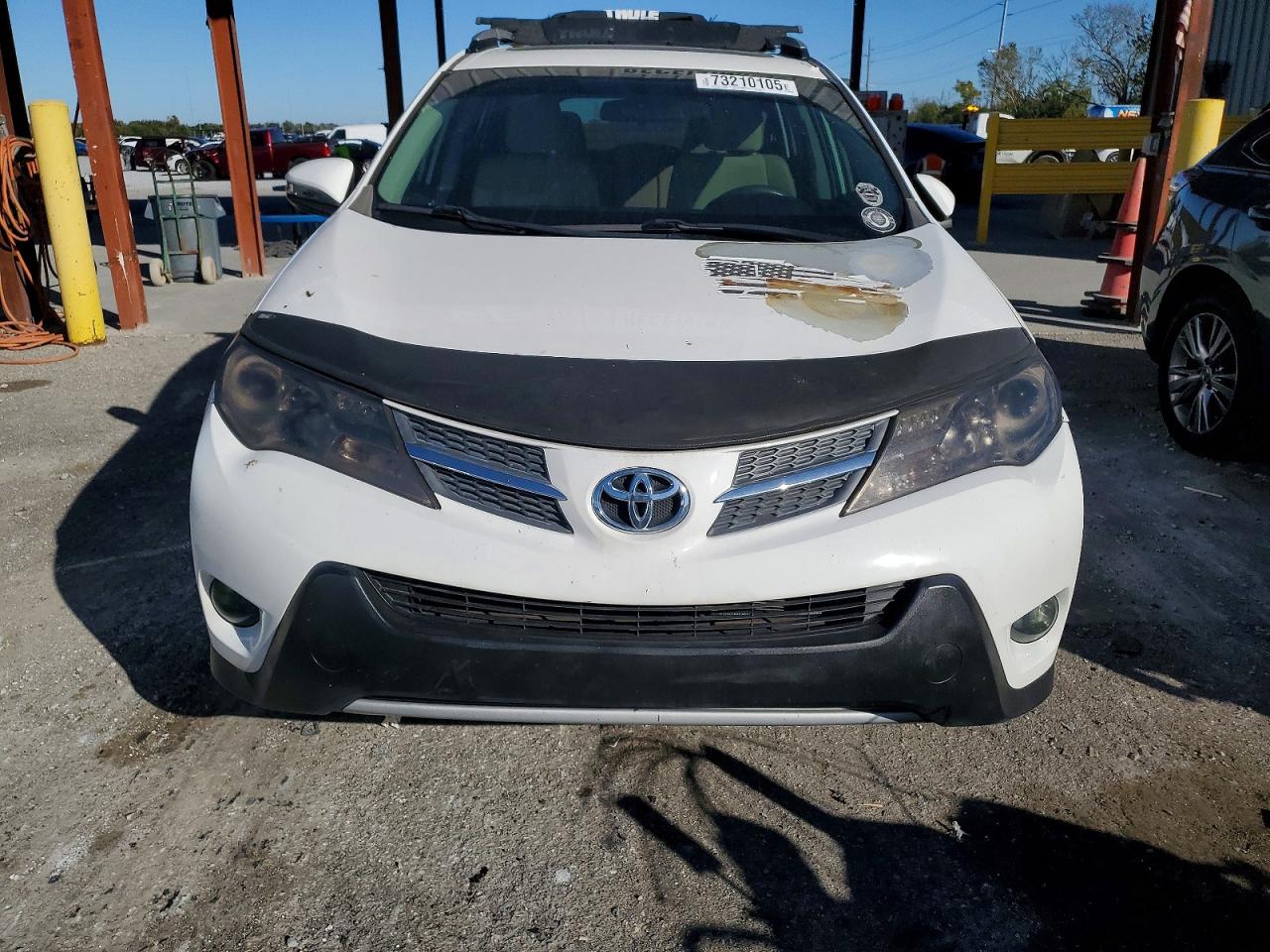 2014 TOYOTA RAV4 XLE photo 5