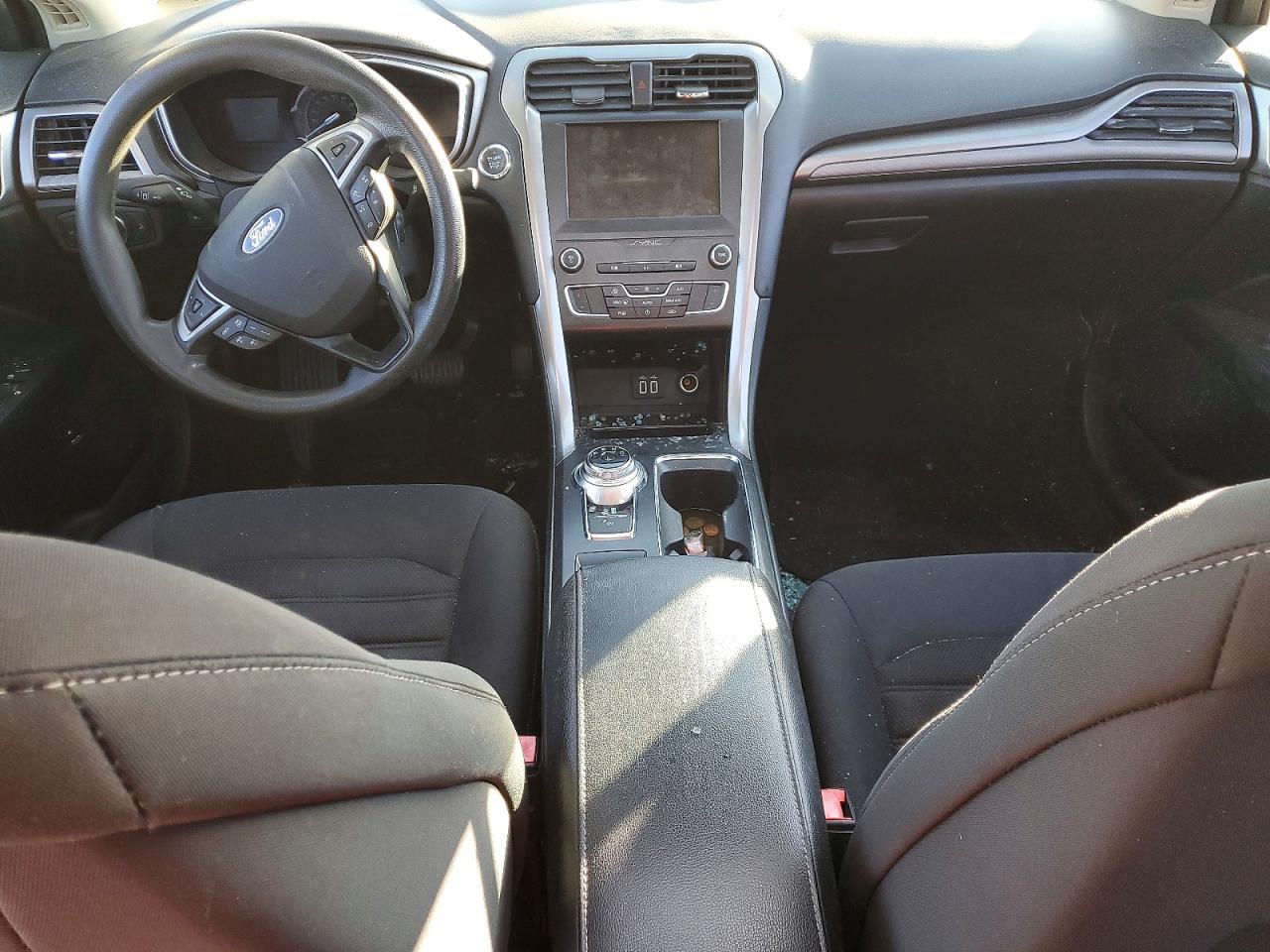 2019 FORD FUSION SE photo 8