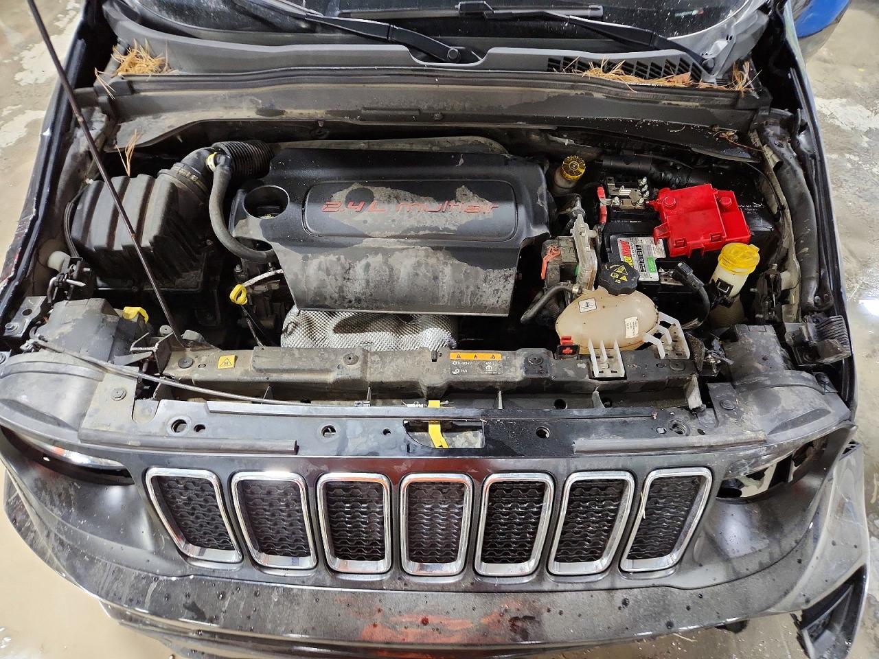 2019 JEEP RENEGADE LATITUDE photo 21