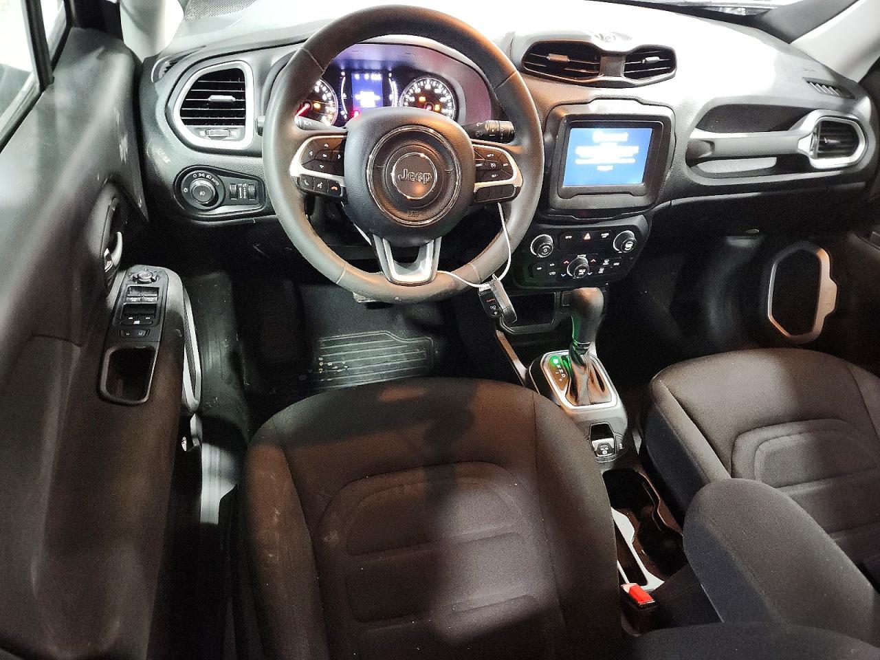 2019 JEEP RENEGADE LATITUDE photo 15
