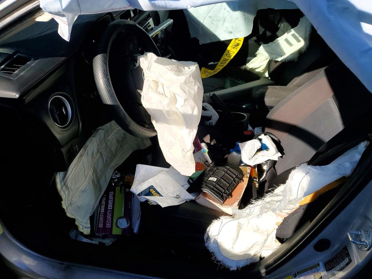 2019 TOYOTA COROLLA LE photo 13