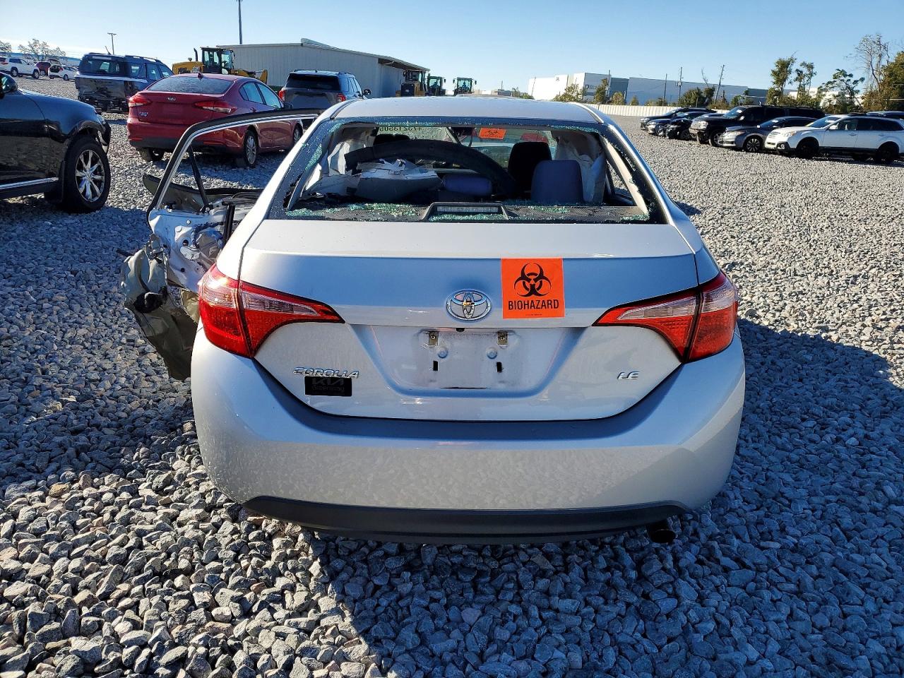 2019 TOYOTA COROLLA LE photo 11