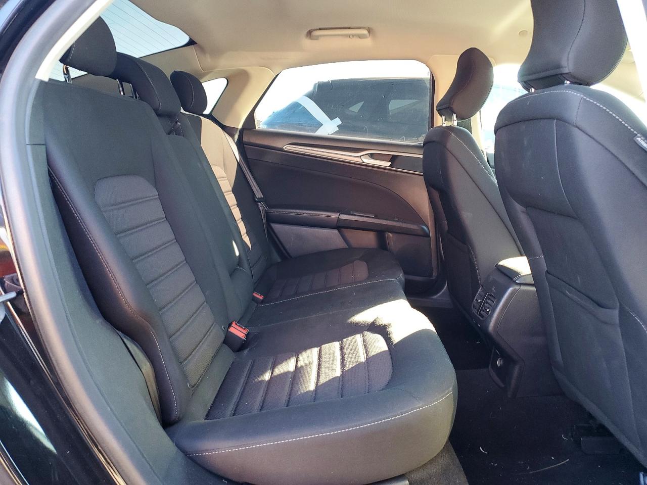 2019 FORD FUSION SE photo 10
