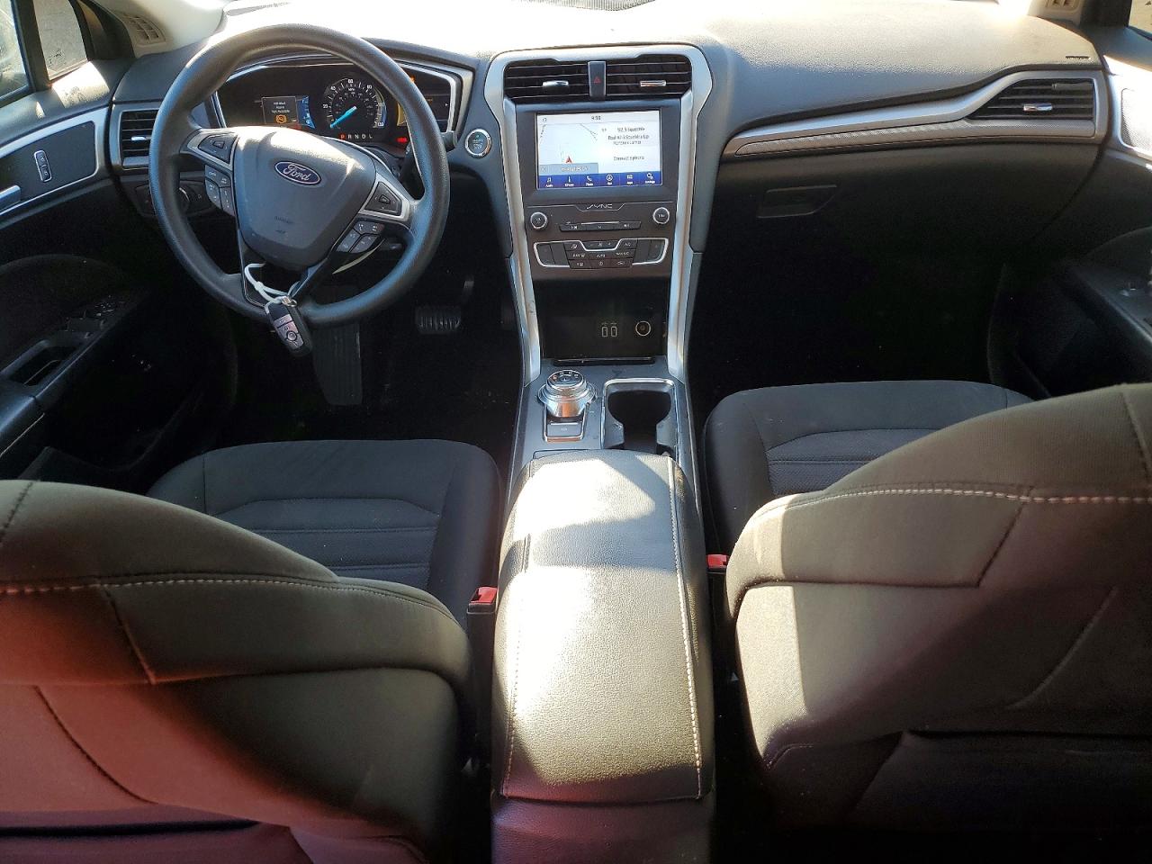 2019 FORD FUSION SE photo 8
