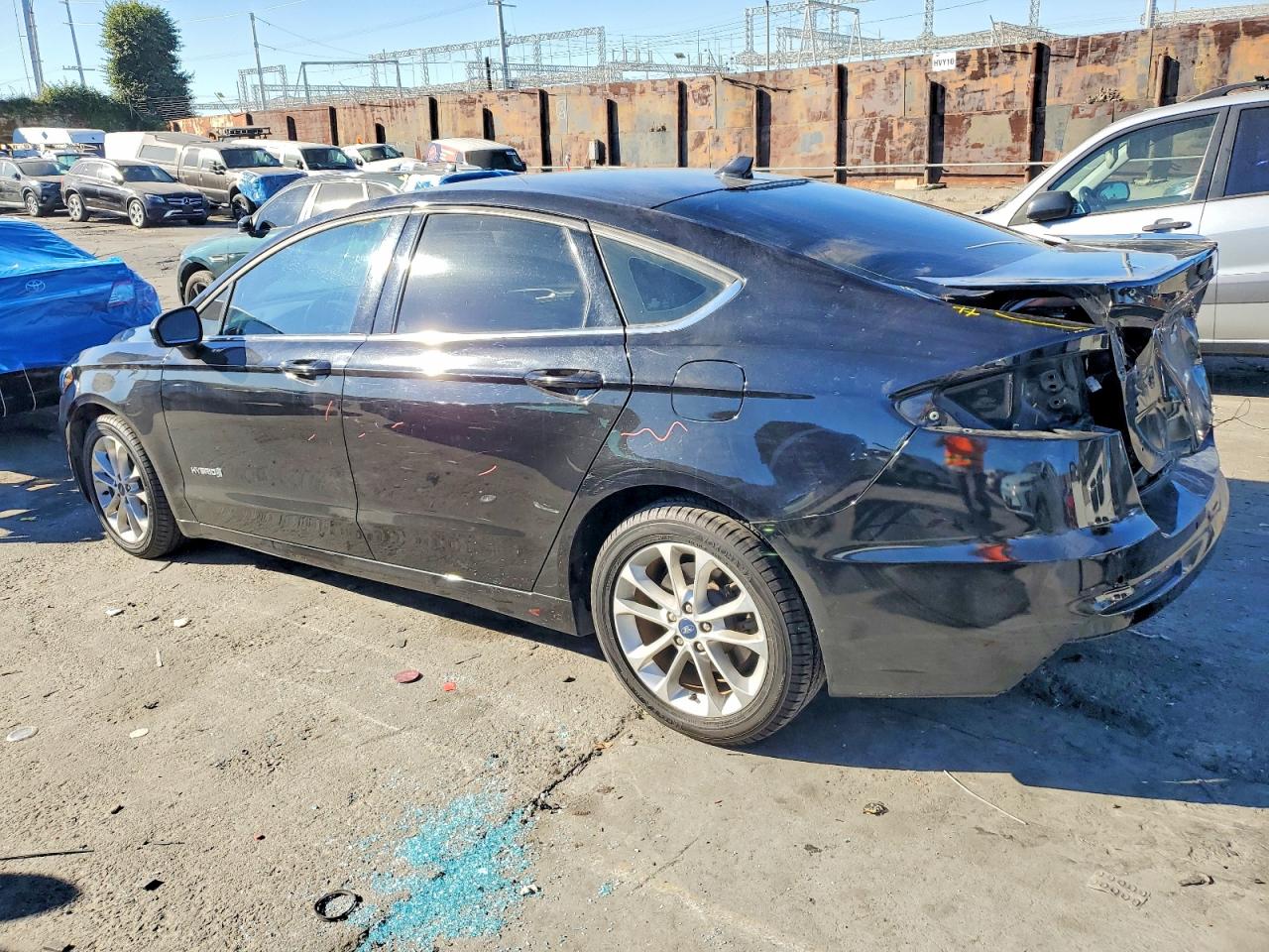 2019 FORD FUSION SE photo 2