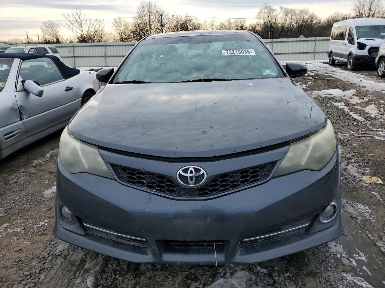 2012 TOYOTA CAMRY SE photo 9