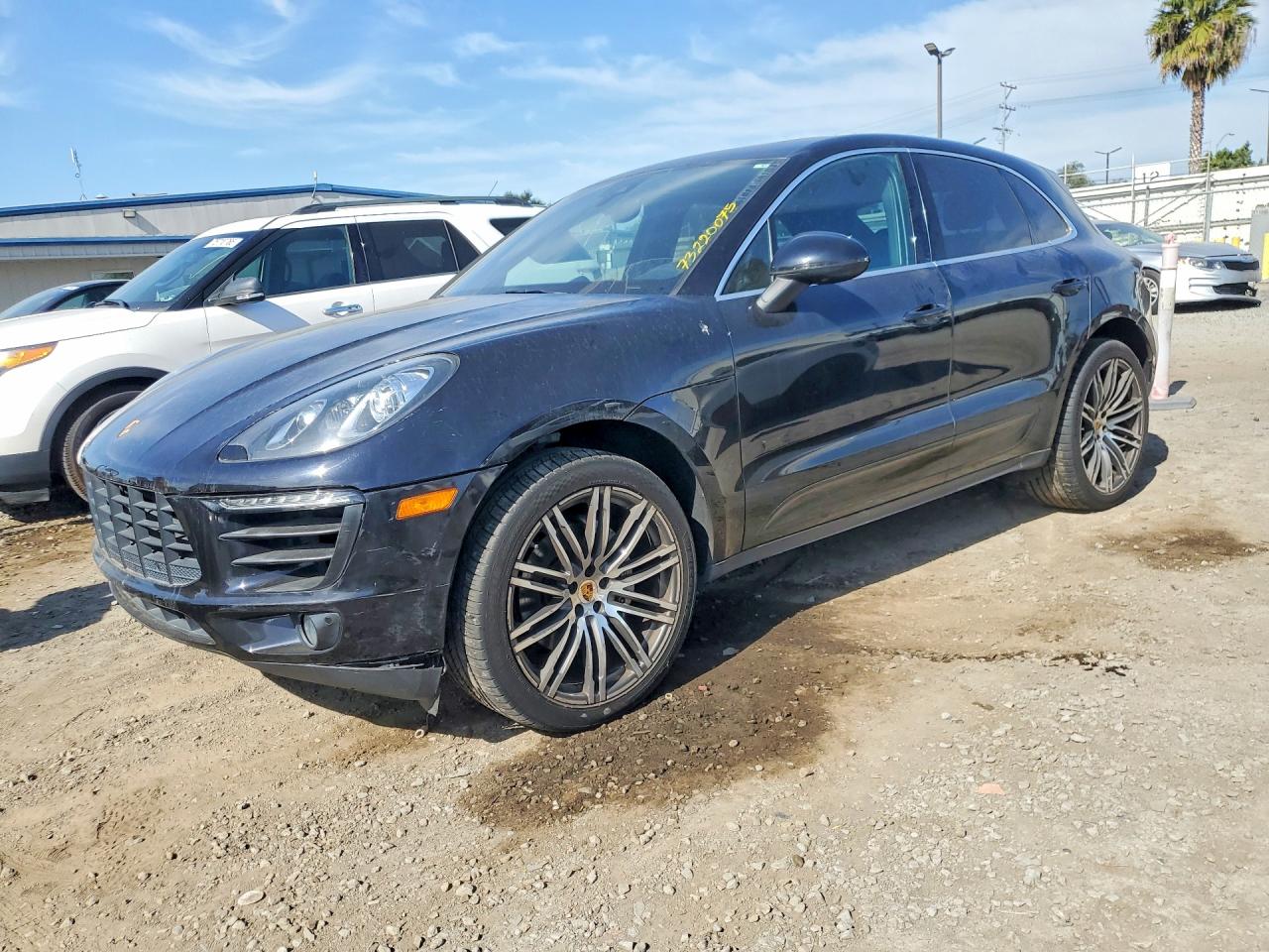2015 PORSCHE MACAN