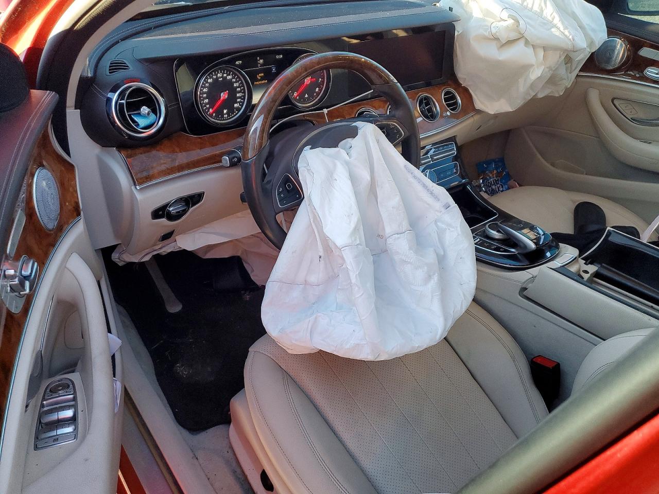 2018 MERCEDES-BENZ E 300 photo 8