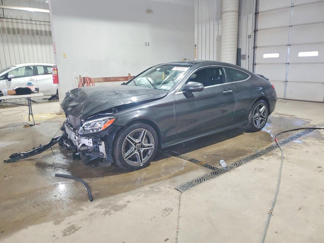 2019 MERCEDES-BENZ C