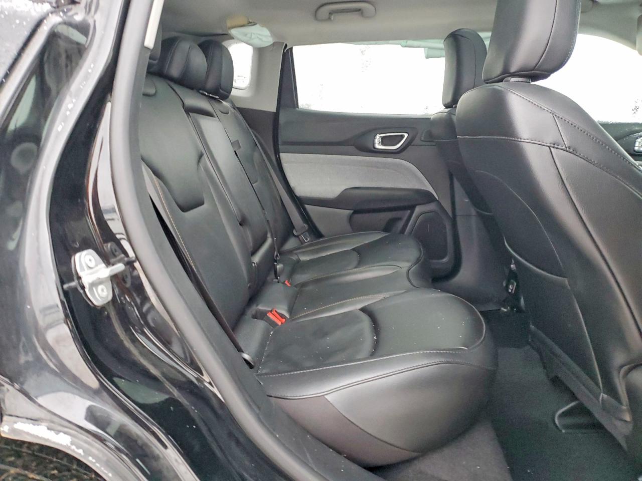 2022 JEEP COMPASS LATITUDE LUX photo 21