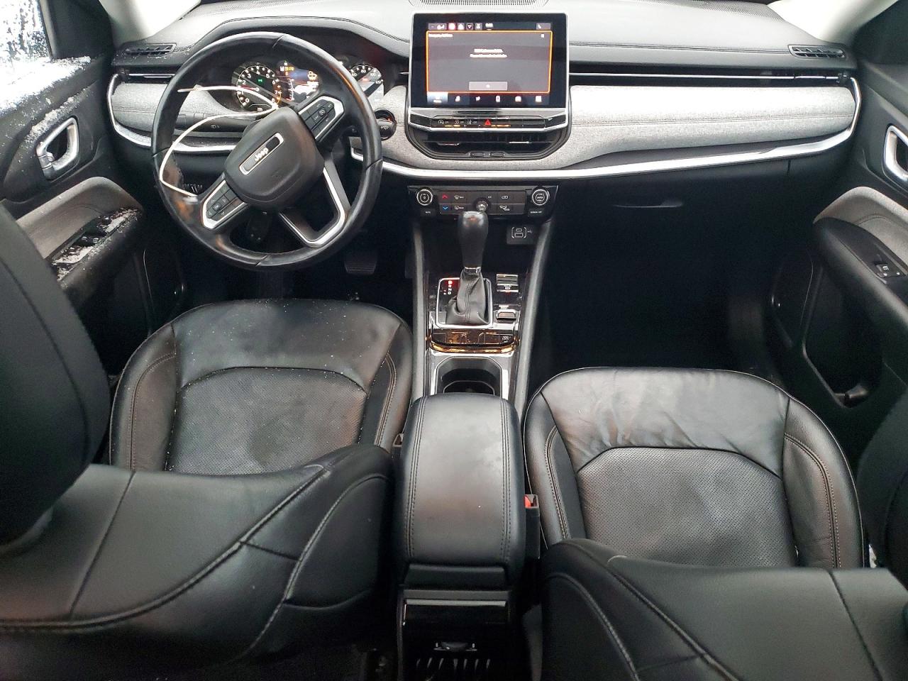 2022 JEEP COMPASS LATITUDE LUX photo 15