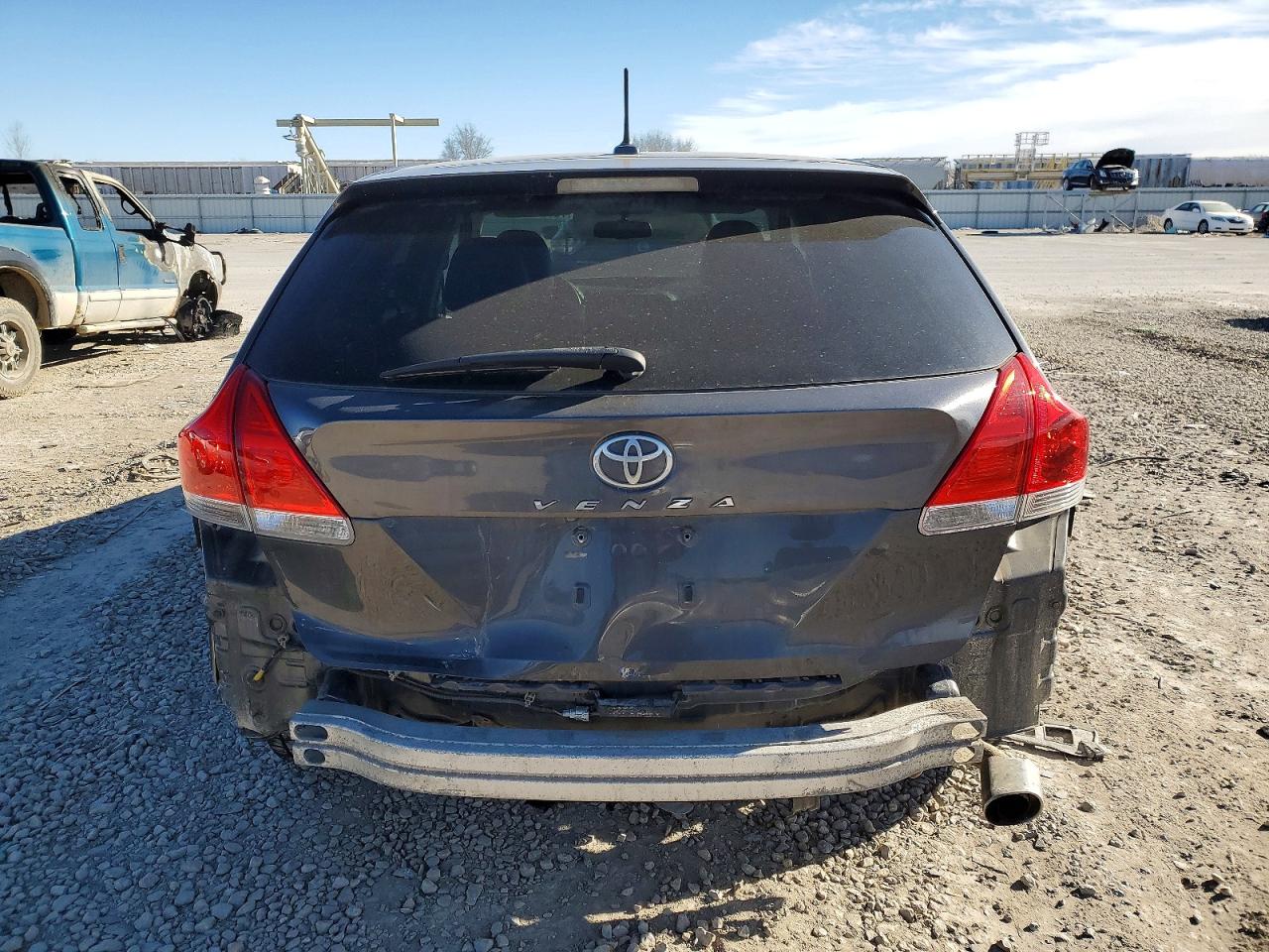 2010 TOYOTA VENZA FWD 4CYL photo 6