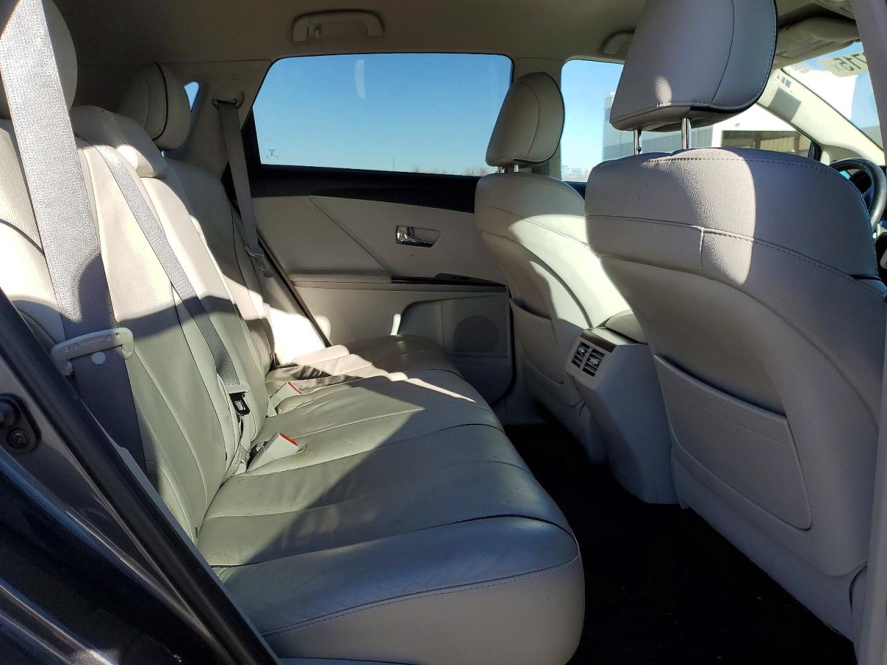 2010 TOYOTA VENZA FWD 4CYL photo 11