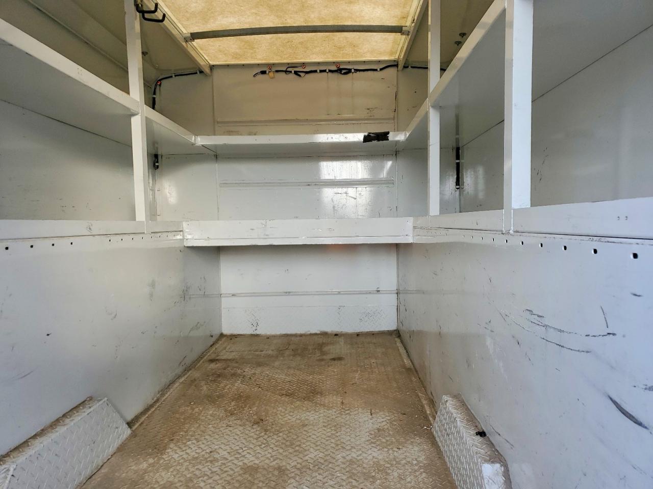 2017 FORD TRANSIT T-350 UTILITY / SERVICE TRUCK photo 28
