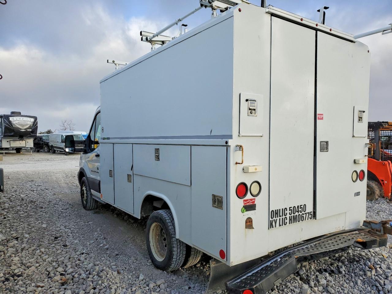 2017 FORD TRANSIT T-350 UTILITY / SERVICE TRUCK photo 4