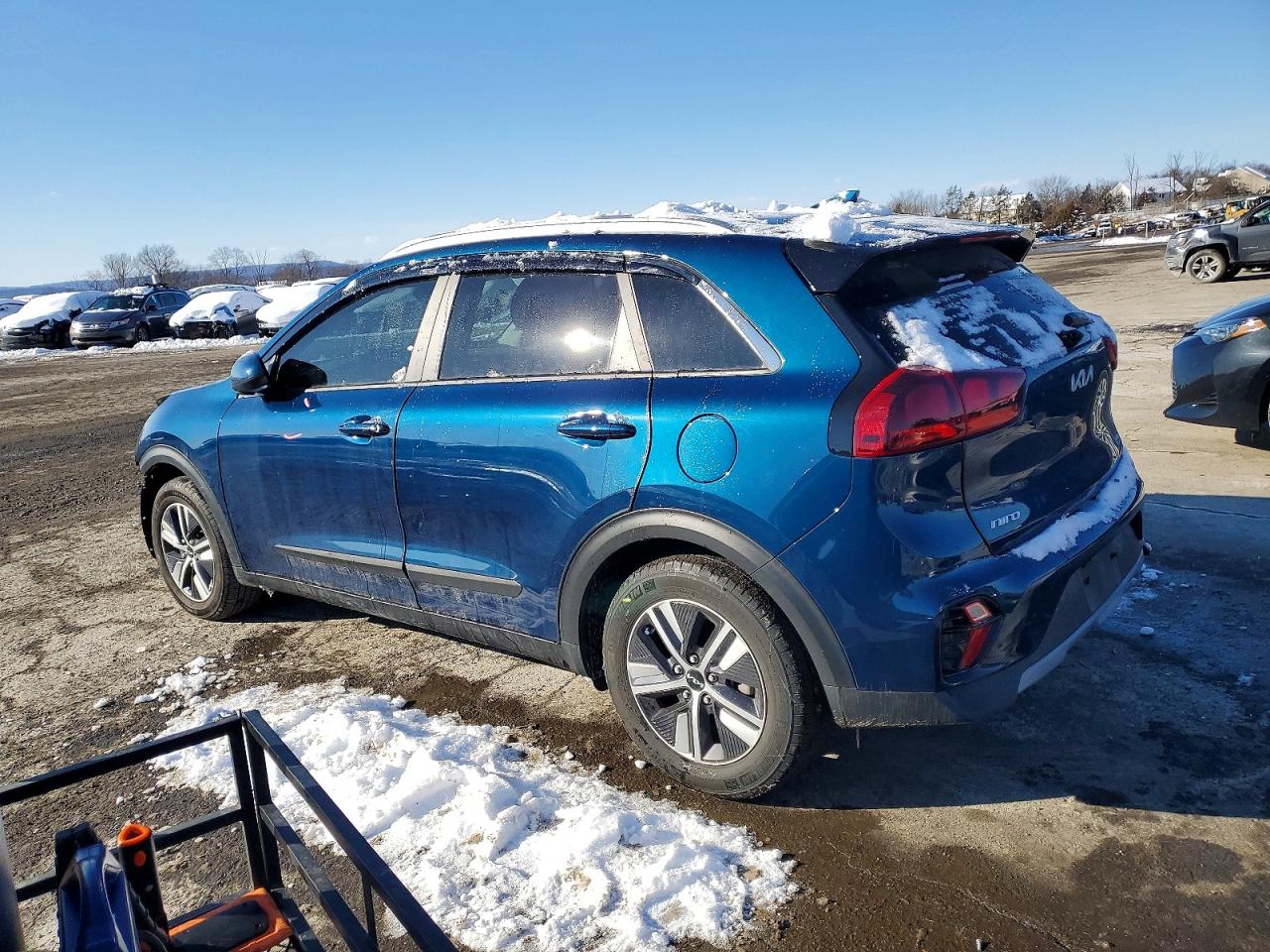 2022 KIA NIRO LX photo 2