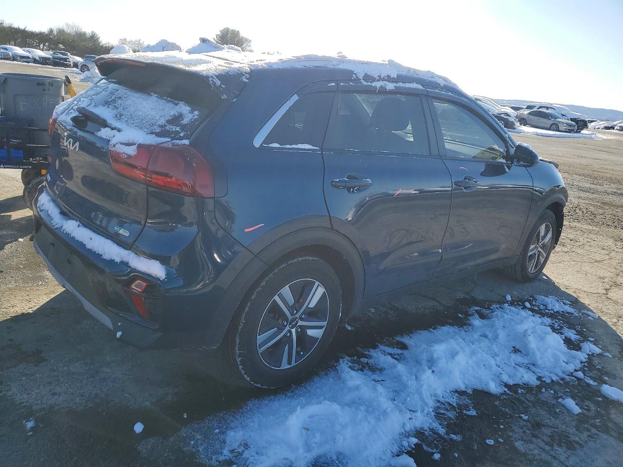 2022 KIA NIRO LX photo 3