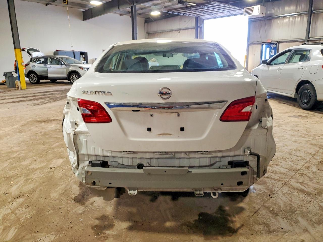 2018 NISSAN SENTRA S photo 11