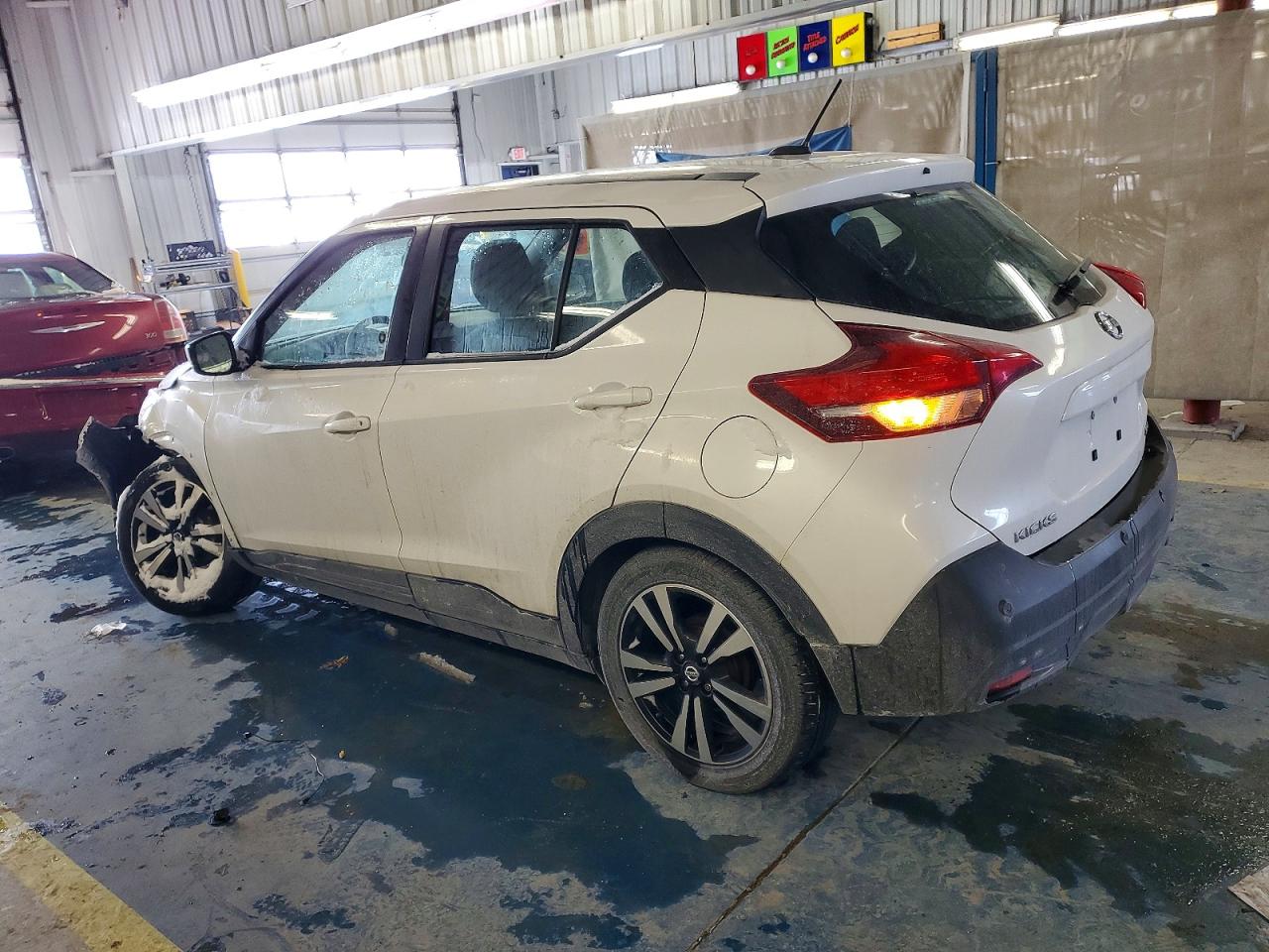 2020 NISSAN KICKS SV photo 2
