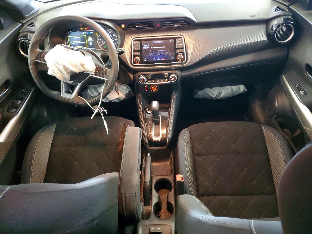 2020 NISSAN KICKS SV photo 8