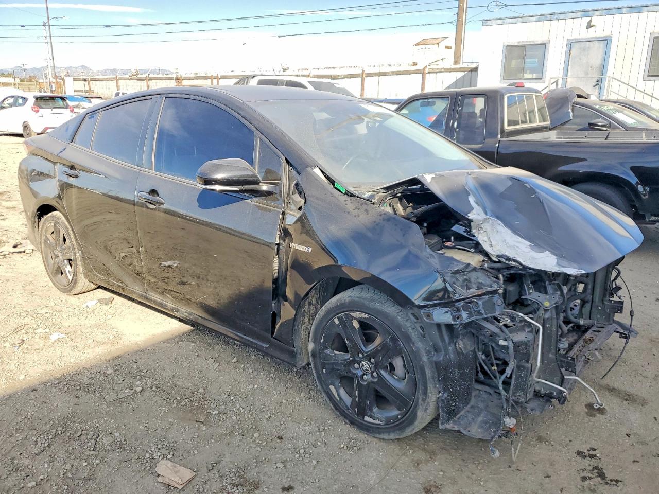 2018 TOYOTA PRIUS photo 4