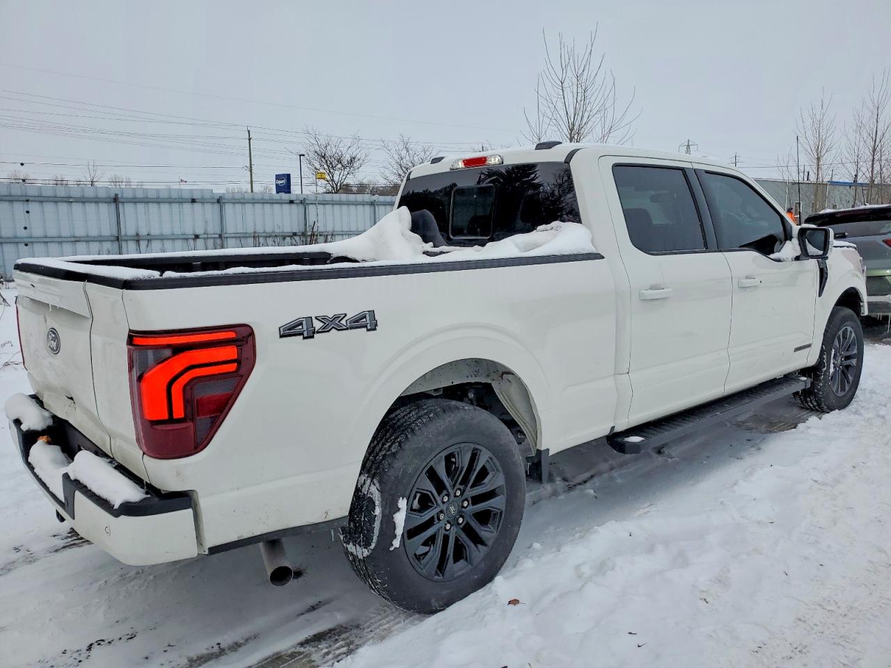 2025 FORD F150 LARIAT photo 3