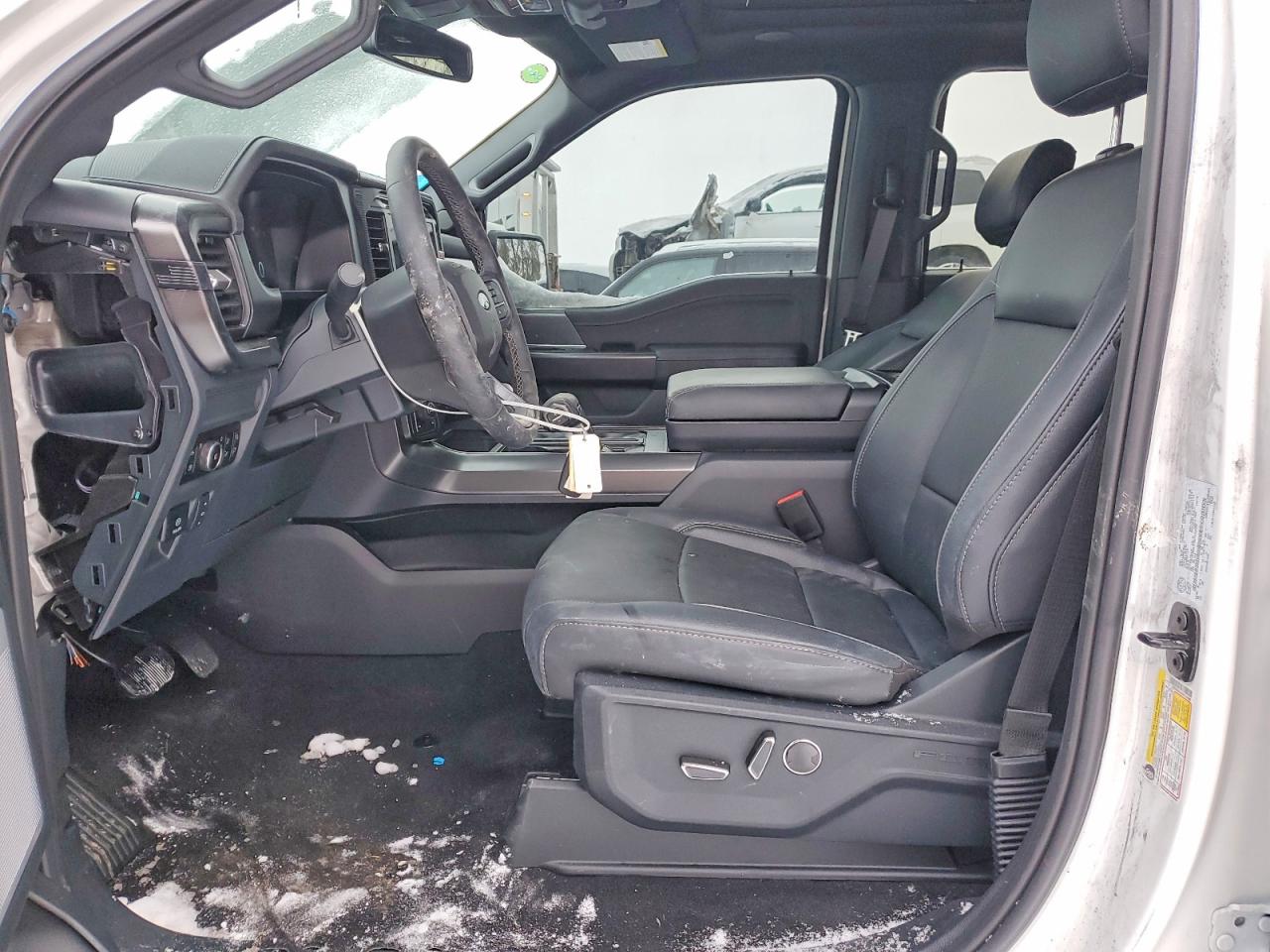 2025 FORD F150 LARIAT photo 7