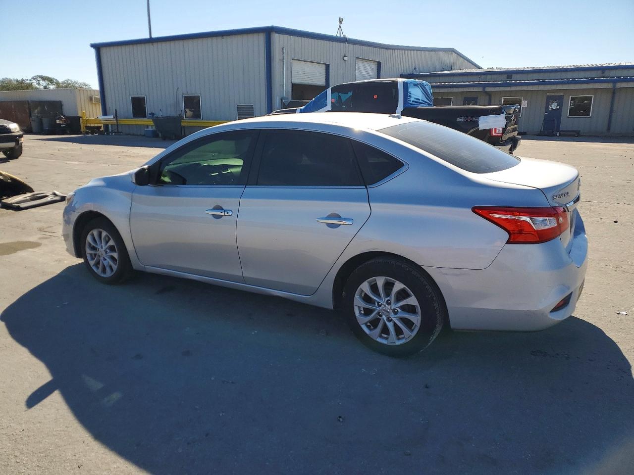 2018 NISSAN SENTRA S photo 2