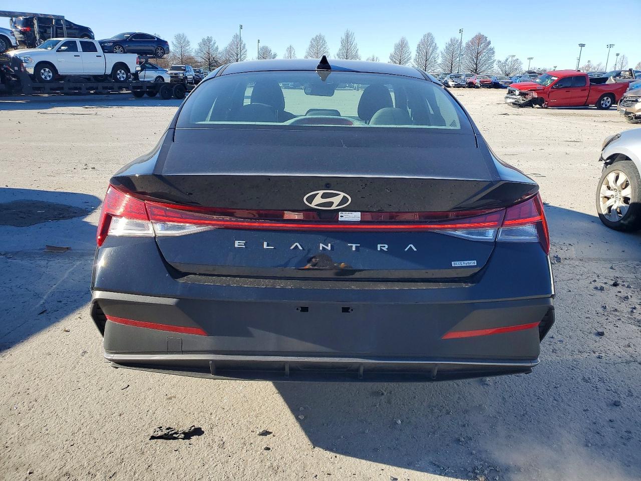 2025 HYUNDAI ELANTRA BLUE photo 5
