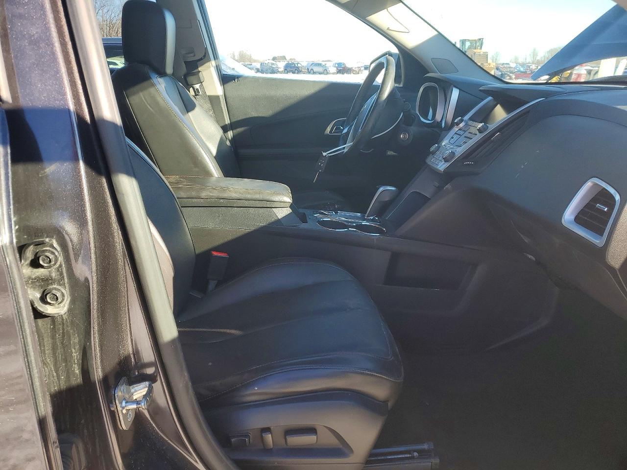 2015 CHEVROLET EQUINOX LT photo 13