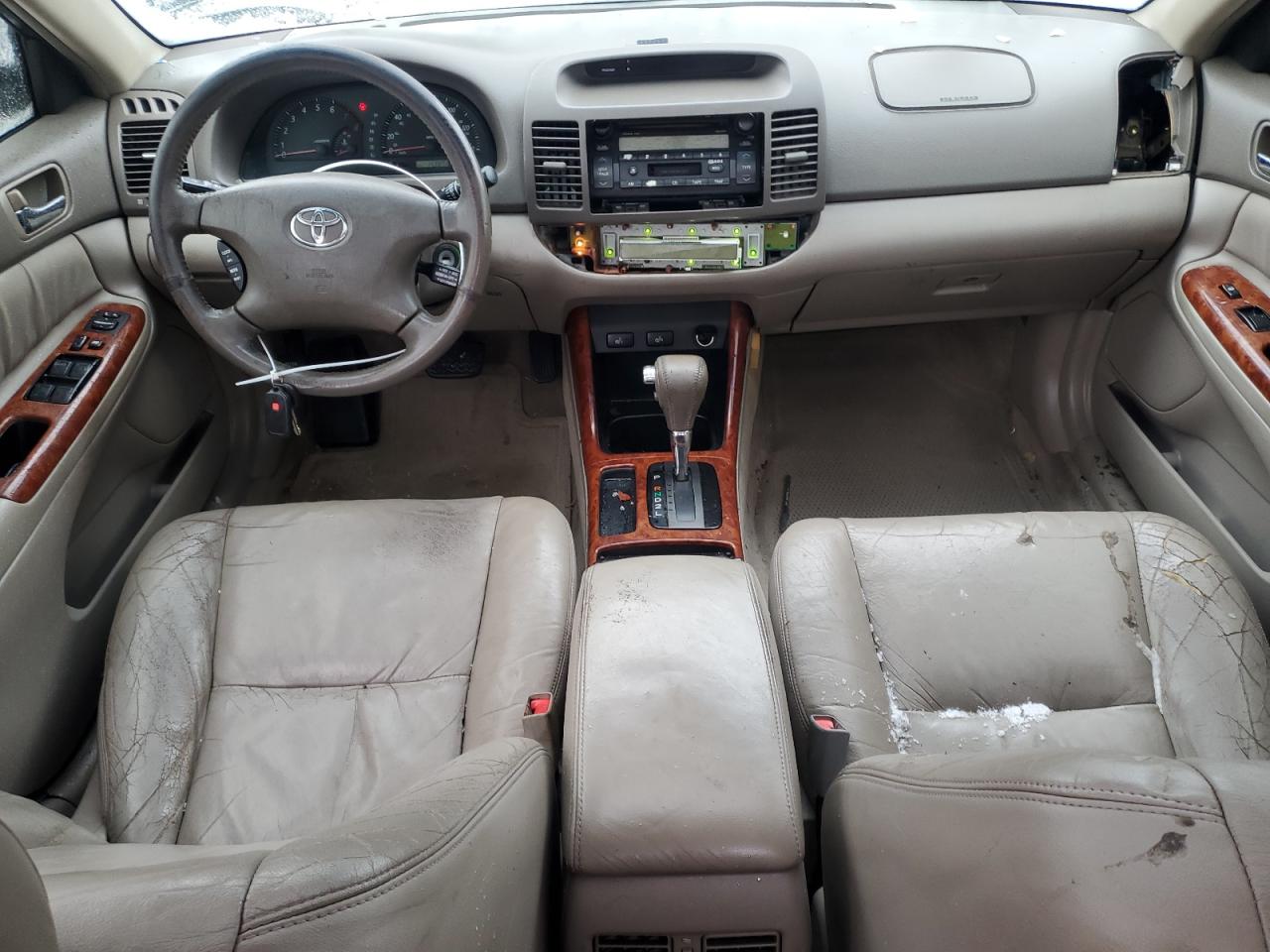 2002 TOYOTA CAMRY LE photo 15