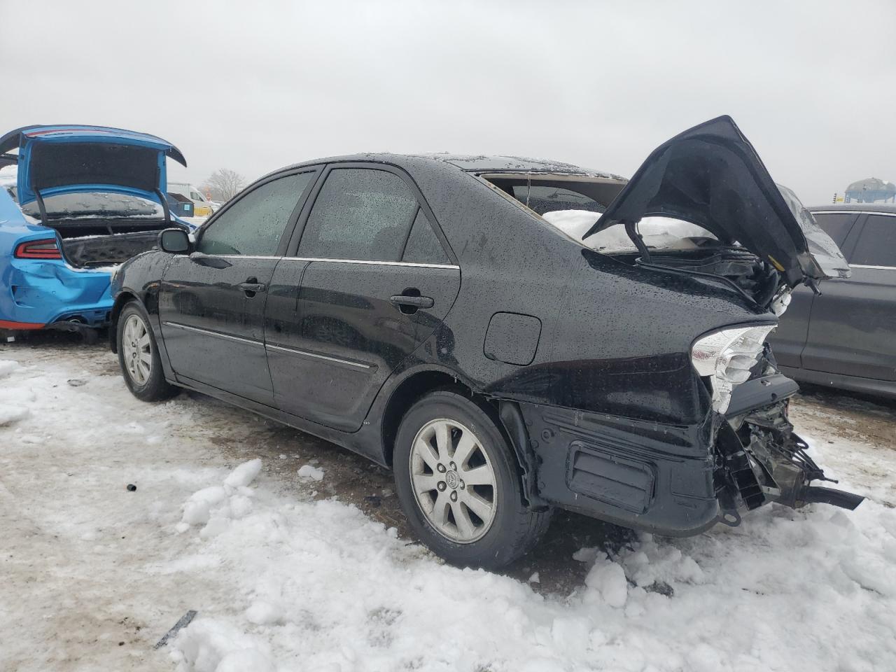 2002 TOYOTA CAMRY LE photo 3
