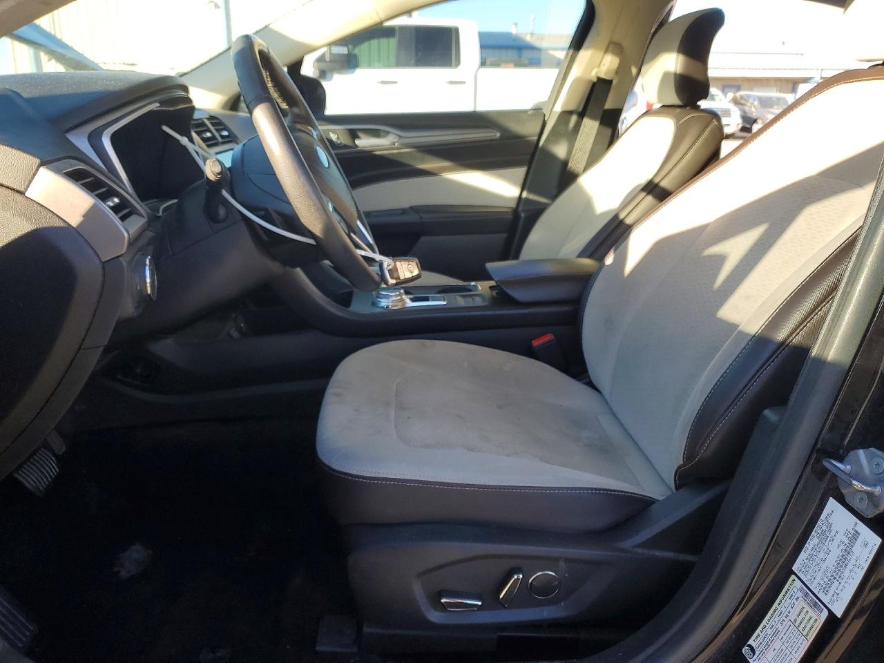 2019 FORD FUSION SE photo 7