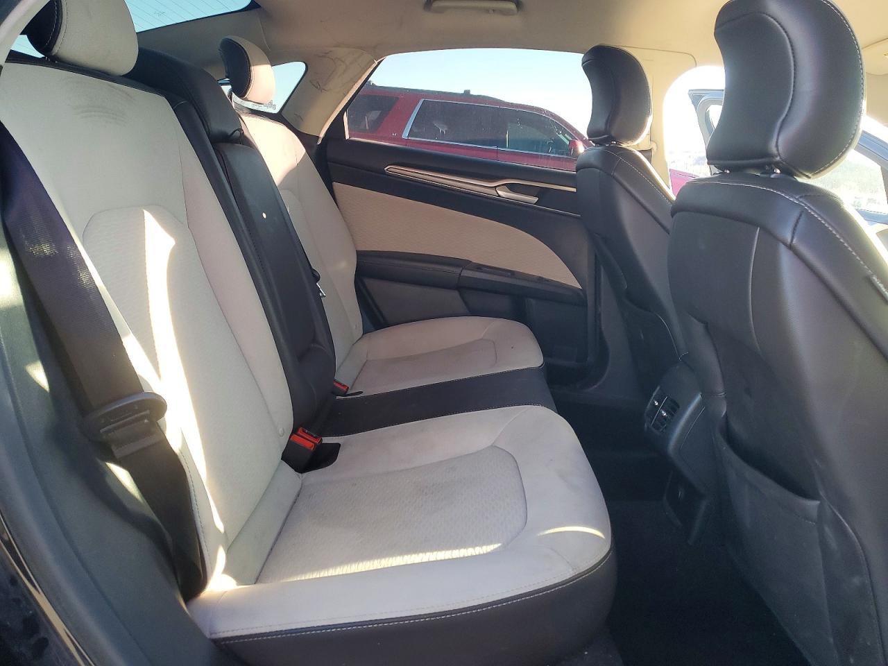 2019 FORD FUSION SE photo 10